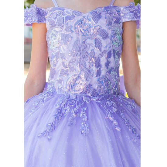 Beautiful mini quince off shoulder
