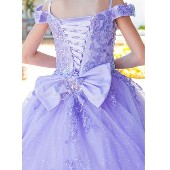 Beautiful mini quince off shoulder