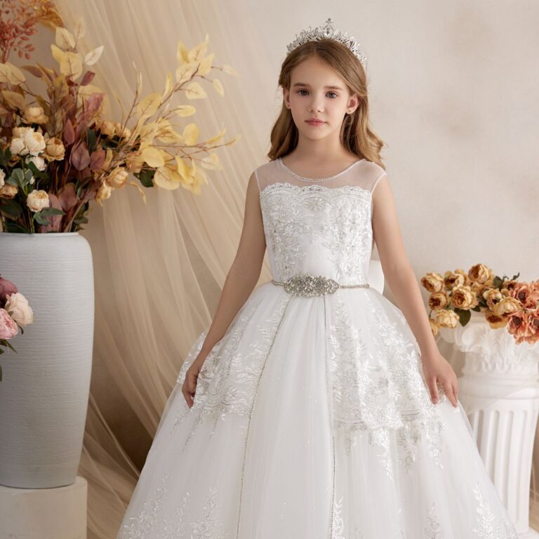 Princess Daliana - Communion Dress with Lace and Rhinestones