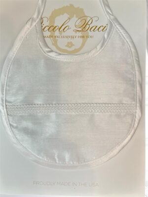 White bib by Piccolo Bacio